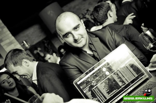 Opening Evde Bar & Grill
