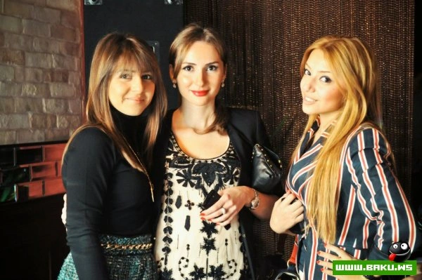 Opening Evde Bar & Grill