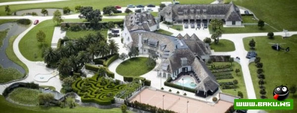 Власти США закрыли Megaupload (30 фото)