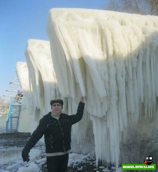 Черное море замерзло (34 фото)