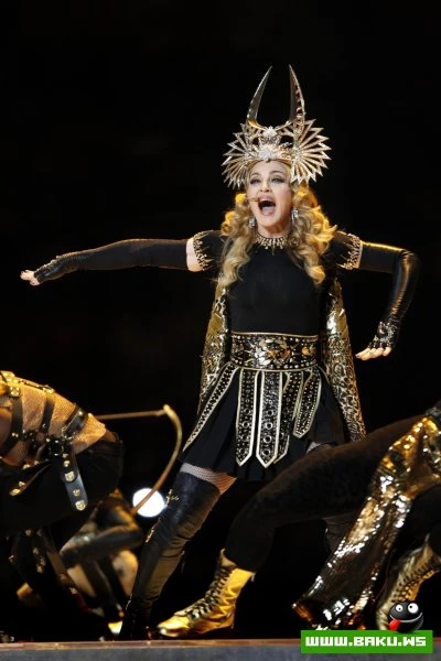 Мадонна на Super Bowl 2012 [16 фото]