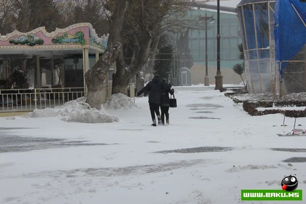 Exclusive! Снежный Баку - 08.02.2012 [44 фото+ видео]