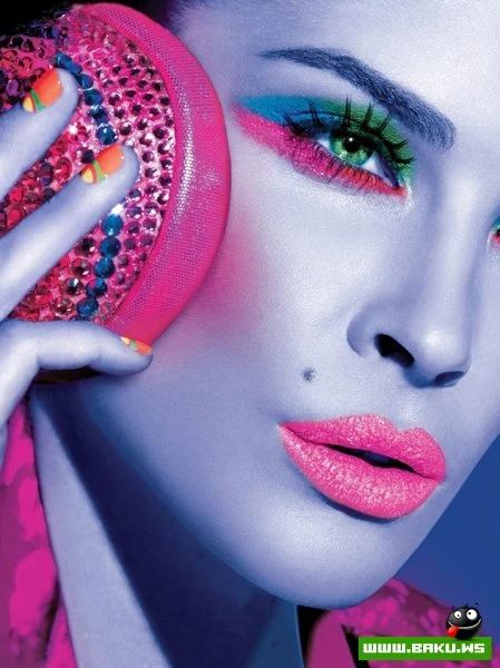 Календарь от Maybelline на 2012 (25 фото)
