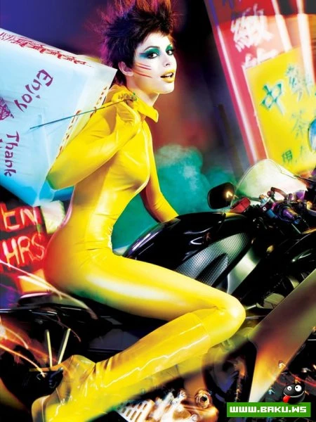 Календарь от Maybelline на 2012 (25 фото)
