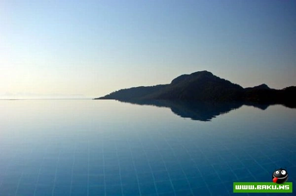 Самые бесконечные бассейны [30 фото]