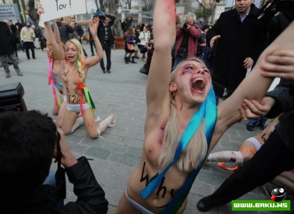Акция FEMEN в Стамбуле [15 фото + видео]