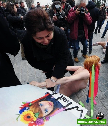 Акция FEMEN в Стамбуле [15 фото + видео]