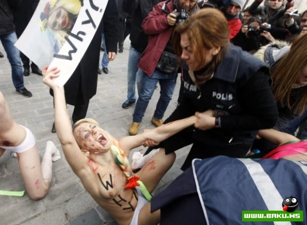 Акция FEMEN в Стамбуле [15 фото + видео]