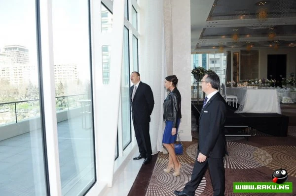 Президент Ильхам Алиев и его супруга Мехрибан Алиева приняли участие в открытии в Баку отеля JW Marriott Absheron