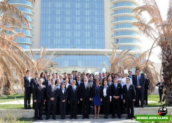 Президент Ильхам Алиев и его супруга Мехрибан Алиева приняли участие в открытии в Баку отеля JW Marriott Absheron