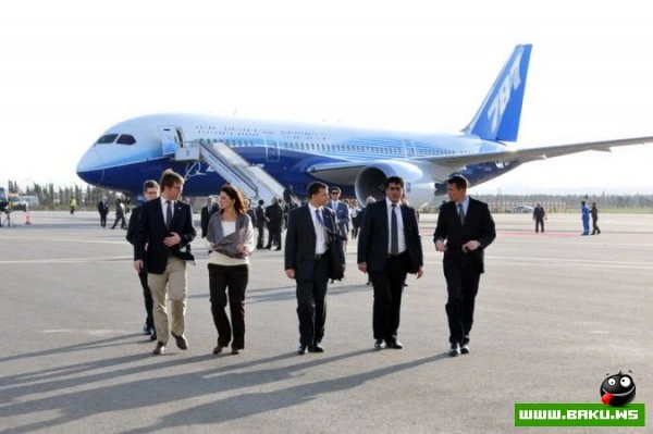 В Баку прошла презентация самолета Boeing-787 Dreamliner [31 фото]