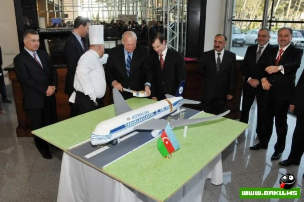В Баку прошла презентация самолета Boeing-787 Dreamliner [31 фото]