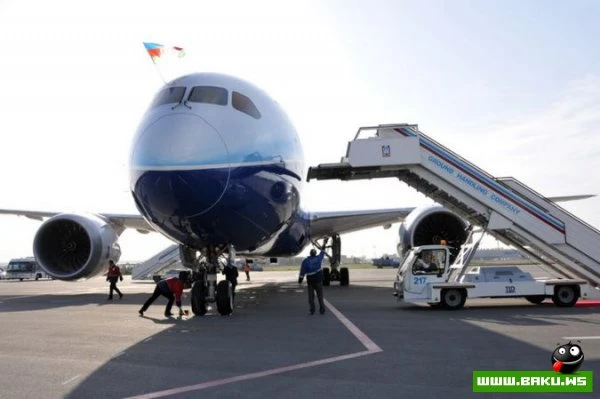 В Баку прошла презентация самолета Boeing-787 Dreamliner [31 фото]