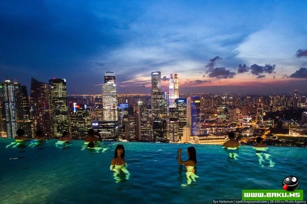 Отель Marina Bay Sands, бассейн под облаками [35 фото]