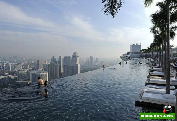 Отель Marina Bay Sands, бассейн под облаками [35 фото]
