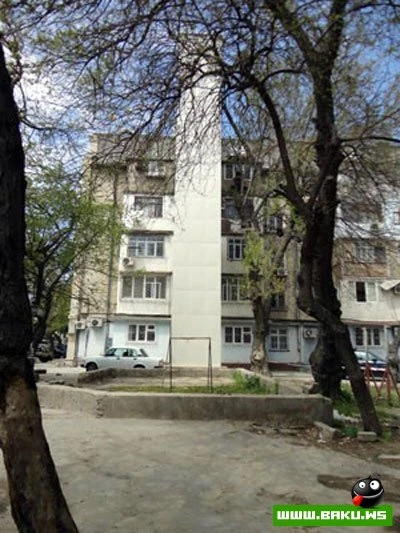 Житель Баку установил для себя персональный лифт на 5-й этаж «хрущевки»