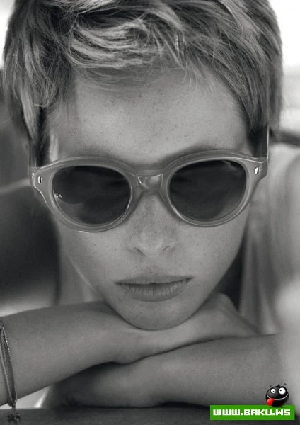Рекламная кампания очков Giorgio Armani (весна-лето 2012)