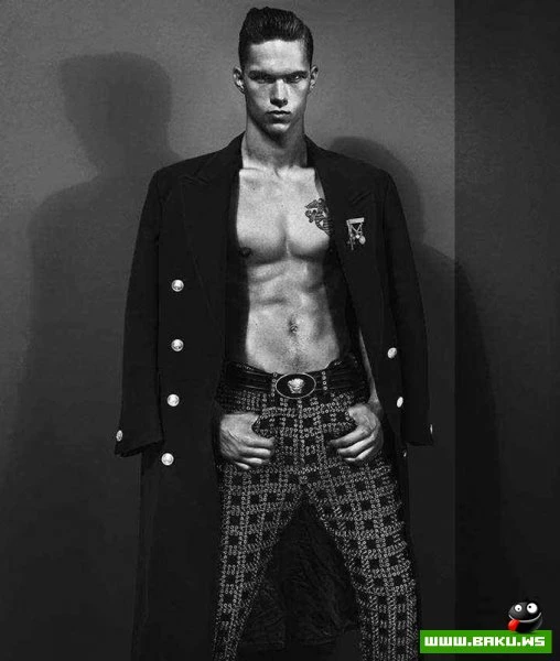 Рекламная кампания Versace (осень 2012)