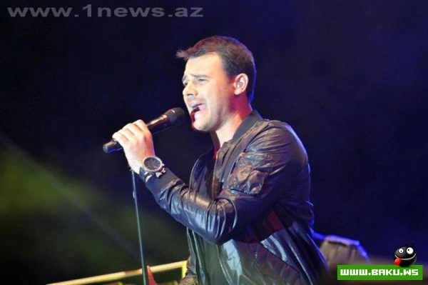 EMIN дал концерт в Eurovillage
