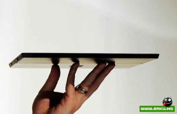 Microsoft представила новый планшетный компьютер Surface 2.0