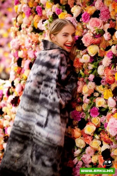 Миллион цветов на шоу Christian Dior Миллион цветов на шоу Christian Dior