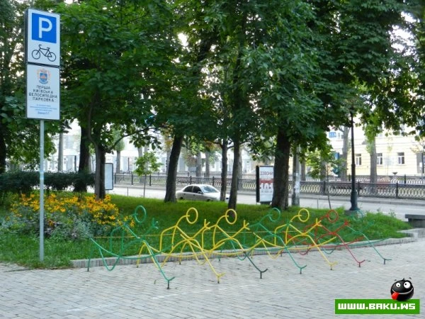 Необычные велосипедные парковки