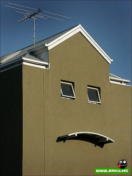 Забавные лица зданий