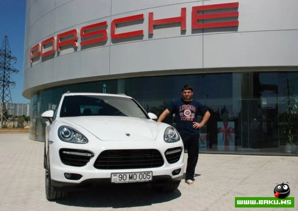 Азербайджанским олимпийцам предоставлены дорогостоящие автомобили “Porsche Cayenne” и “Audi”