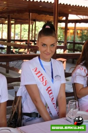 В Баку прибывают участницы конкурса красоты Miss Civilization 2012