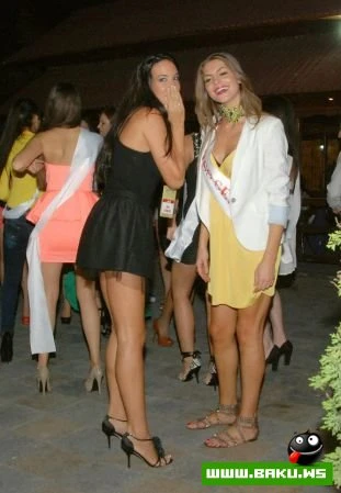 Конкурсантки Miss Civilization на вечеринке в Баку