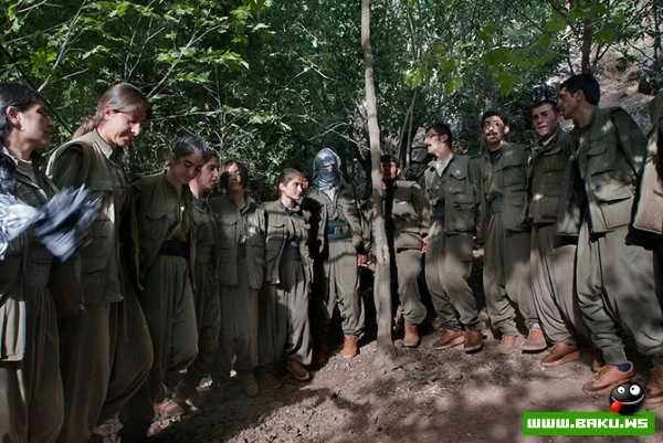 Курдские женщины-боевики