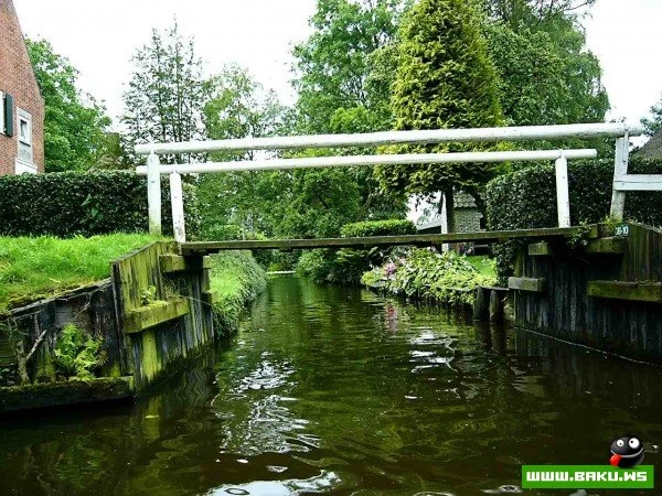 Гитхорн (Giethoorn) – деревня без дорог