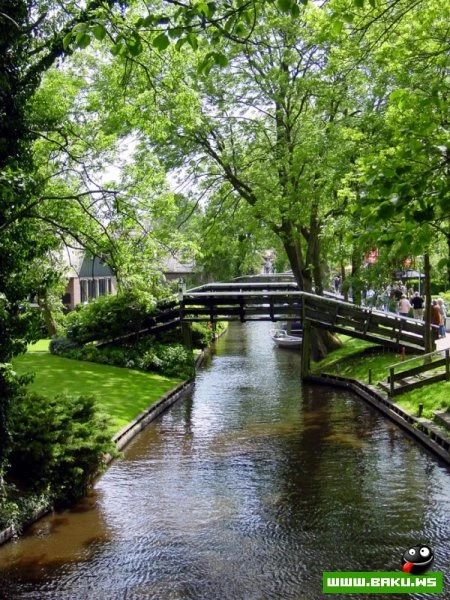 Гитхорн (Giethoorn) – деревня без дорог