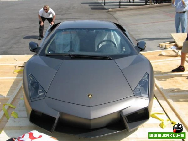Распаковка новенького Lamborghini Reventon