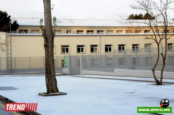 В Баку выпал первый снег