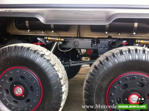 Mercedes G 63 AMG: шестиколесный экземпляр поедет в Абу-Даби