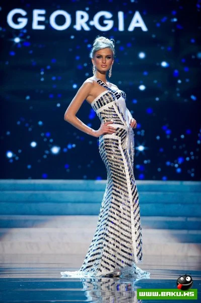 Шоу-презентация конкурсанток «Мисс Вселенная 2012» ...