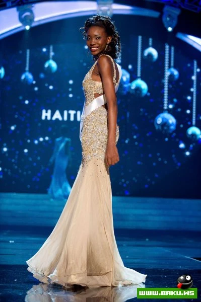Шоу-презентация конкурсанток «Мисс Вселенная 2012» ...