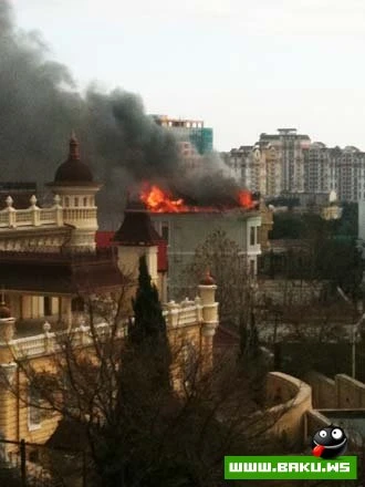 В Баку рядом с отелем 