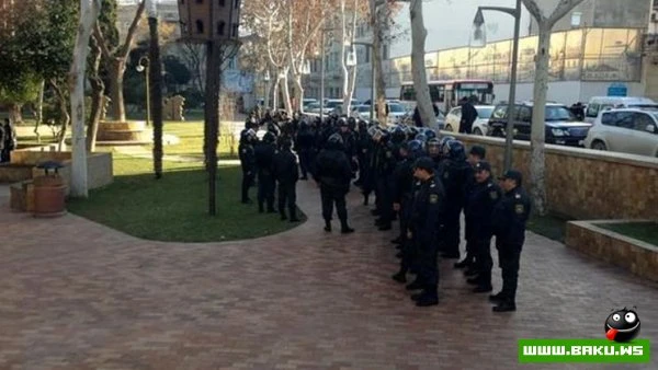 В Баку началась акция под лозунгом 