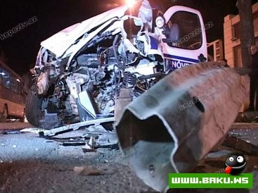 В Гяндже произошло ДТП с участием полицейской машины