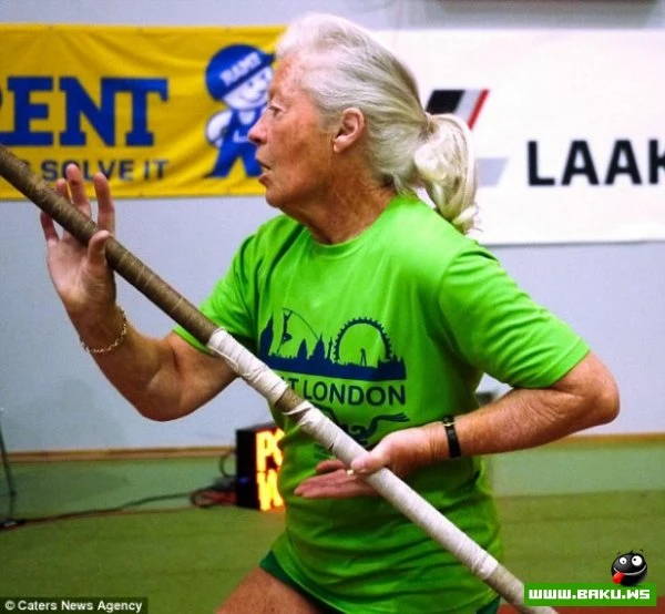 77-летняя бабуля стала чемпионкой мира по прыжкам с шестом
