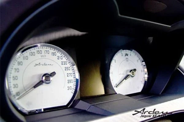 Тюнинг от Arden: кабриолет Jaguar XKR-S доведут до 645 л.с.