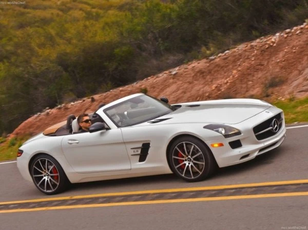 AMG подготовило родстер Mercedes-Benz SLS GT 2014