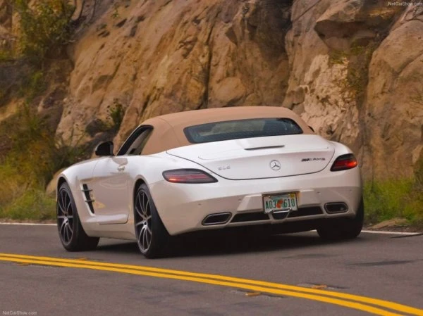 AMG подготовило родстер Mercedes-Benz SLS GT 2014