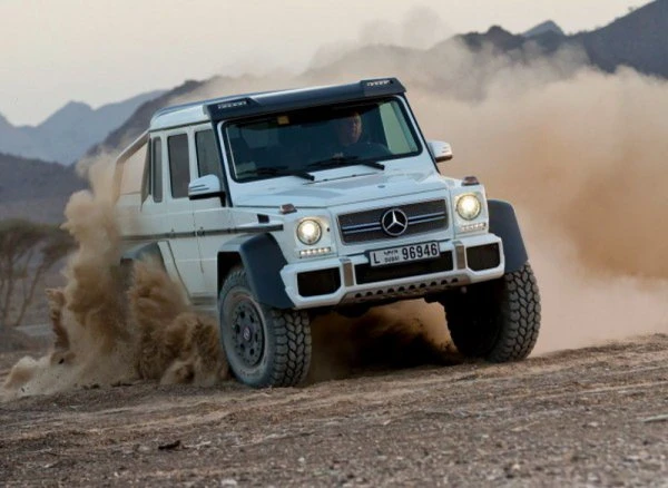 Mercedes-Benz запустит в серию шестиколесный G 63 AM
