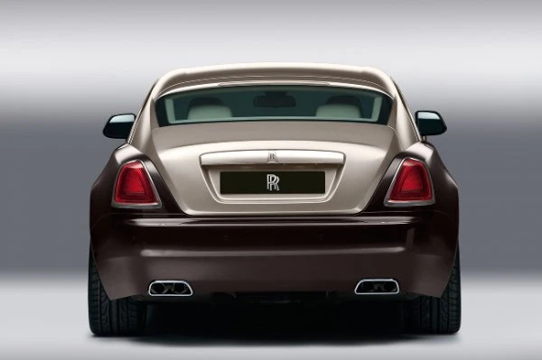 Rolls-Royce показал самую мощную модель