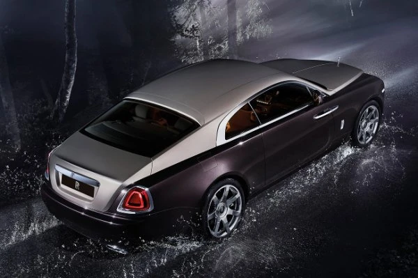 Rolls-Royce показал самую мощную модель