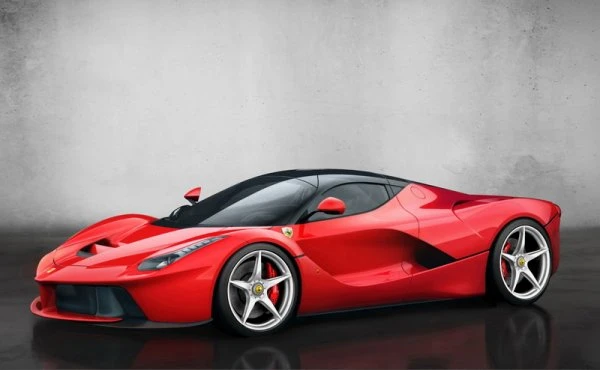 Ferrari создал самое мощное гибридное авто в истории