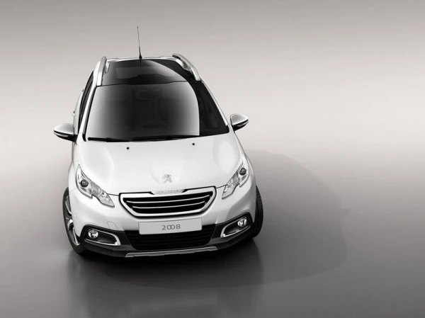 В Женеве впервые представили Peugeot 2008